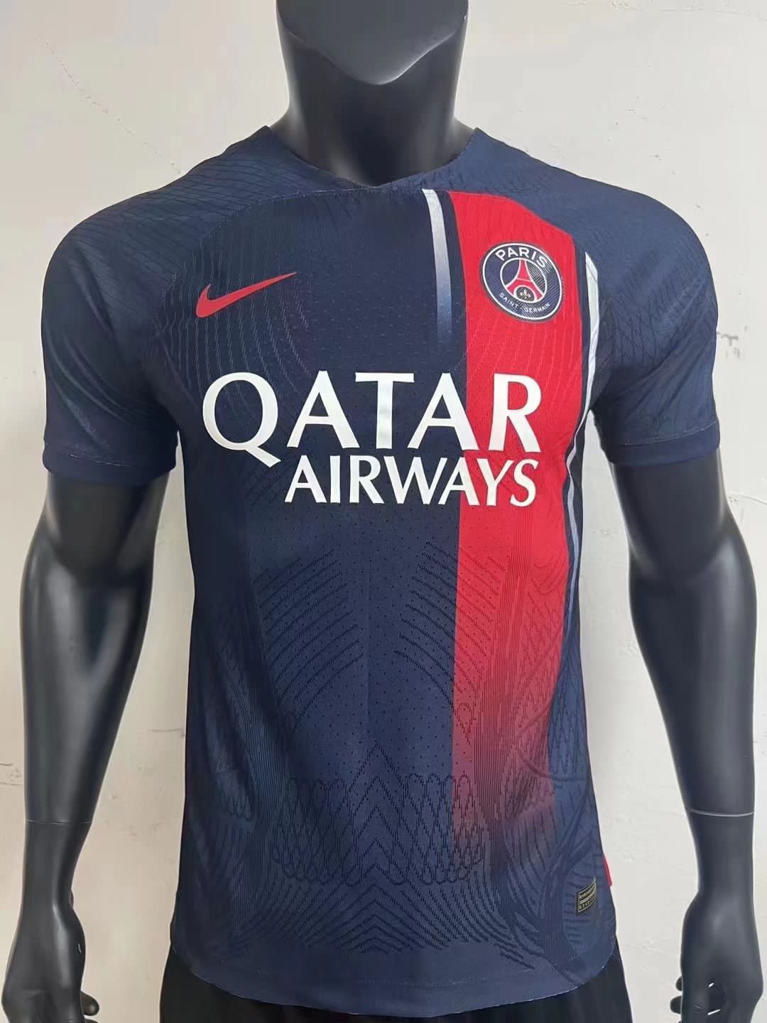 psg player issue jersey